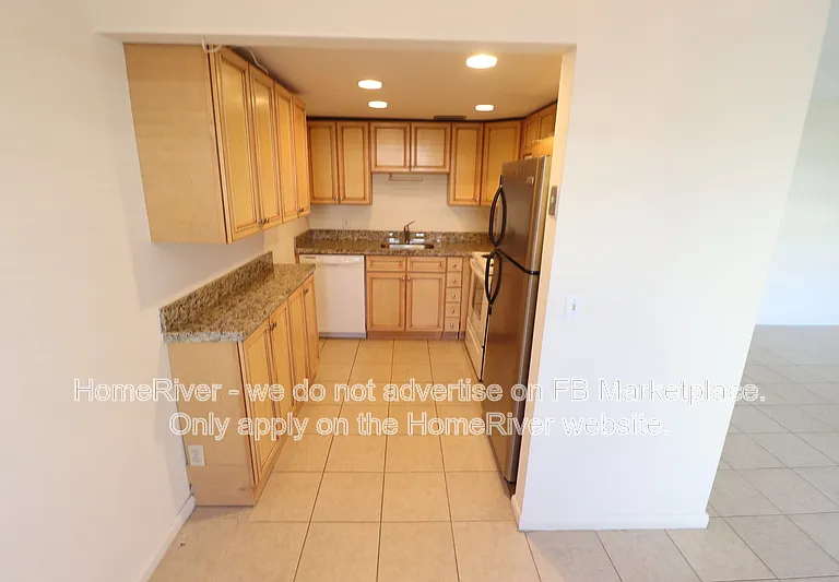 170 Dorset E — Photo 19