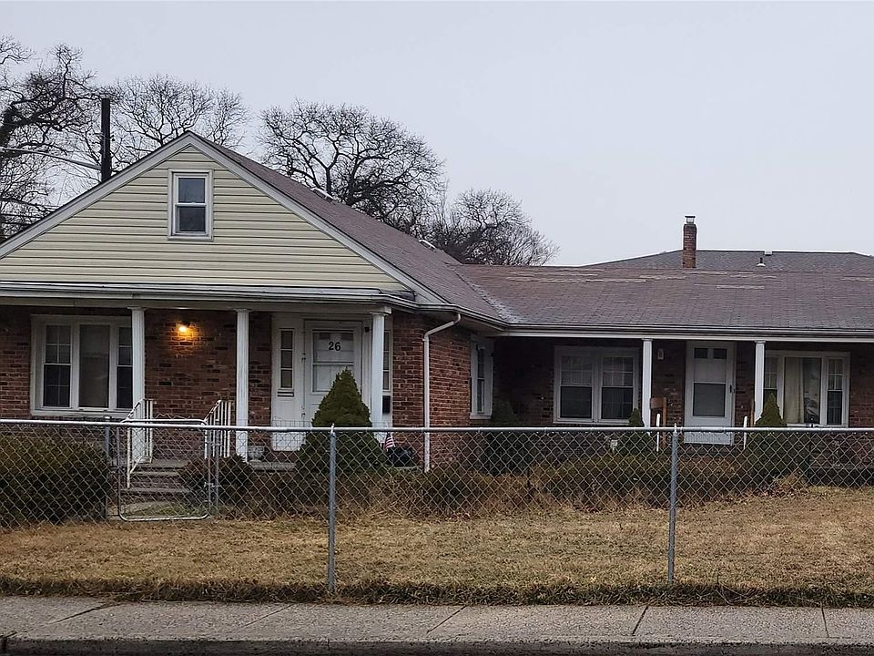 1st image of 26 Champlain Avenue