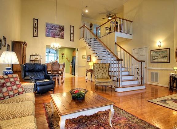 2nd image of 3915 Southwinds Pl #3915