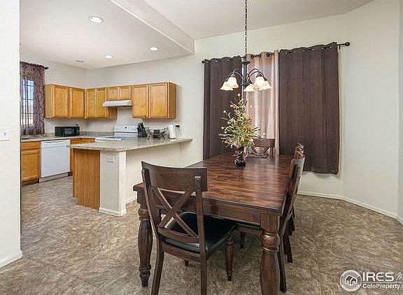 4th image of 2818 Aspen Ave