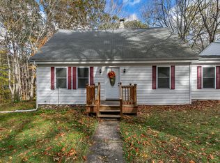 732 E Pond Meadow Rd, Westbrook, CT 06498