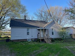 130 Sherman Pl, Dekalb, IL 60115