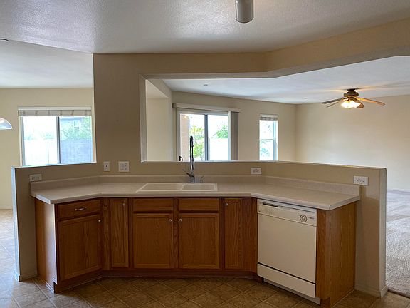4th image of 9495 N Sammy Ave
