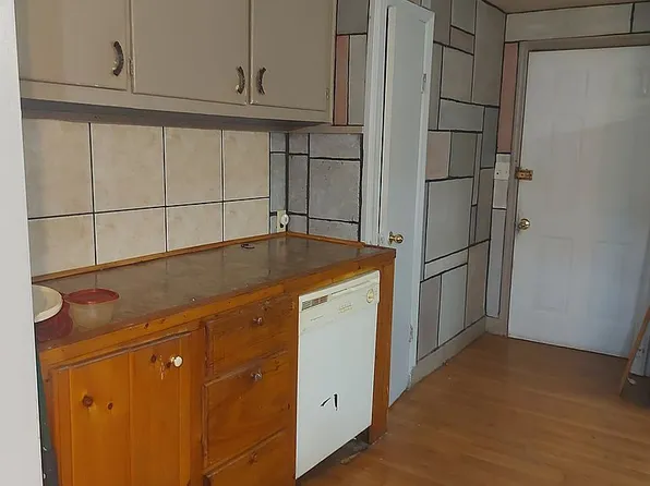 237 Tennessee Ave, Copperhill, TN 37317