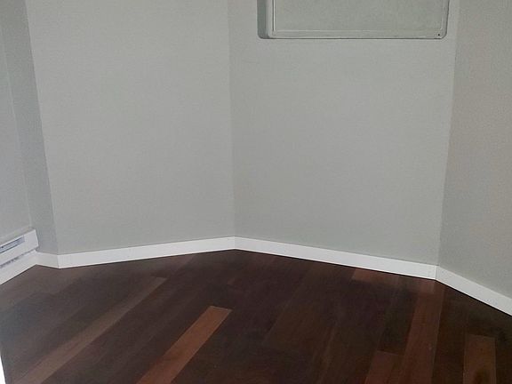 2nd image of 715 Yakima Ave APT 9