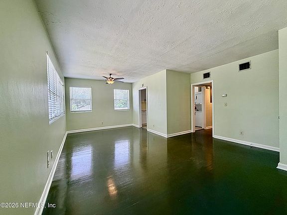 2nd image of 2542 Spring Park Rd #2542