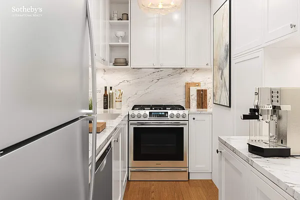 Sold by Sotheby's International Realty | media 8