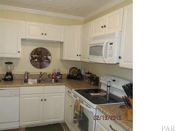 5th image of 203 Topaz Ave