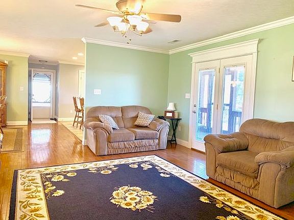5th image of 122 Cricket Ln