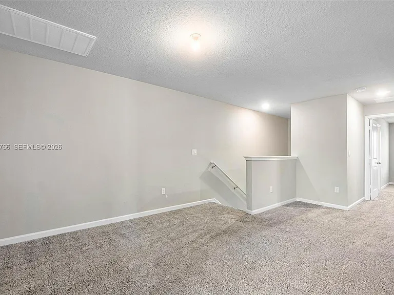 1649 Lindley St #1649 — Photo 8
