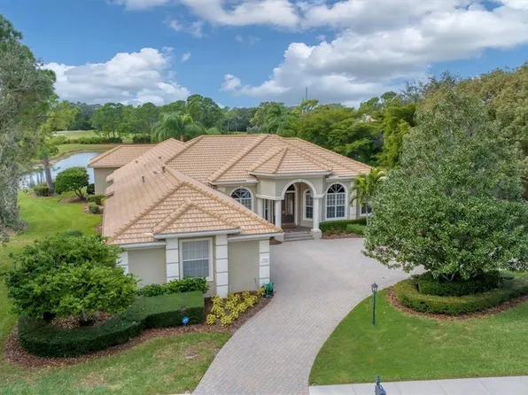 7928 Warwick Gardens Ln, University Park, FL 34201