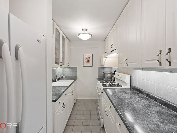 5th image of 520 E 76th St APT 2C