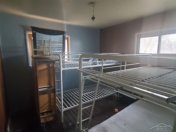 4th image of 2421 Kensington Dr