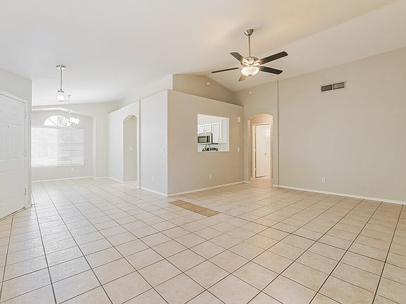 5th image of 5046 E Holmes Ave