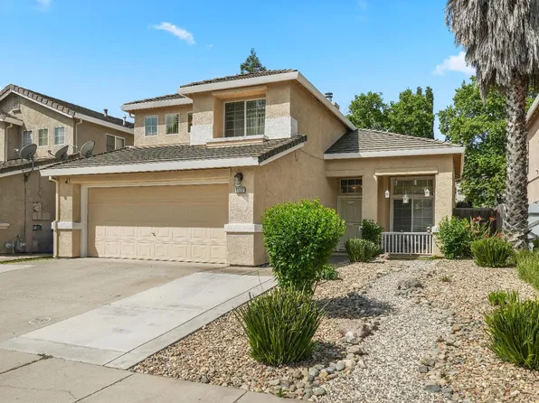 9502 Village Tree Dr, Elk Grove, CA 95758