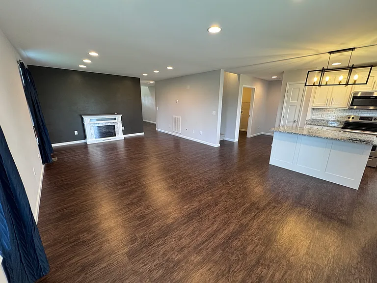 8245 Baxter Rd — Photo 14