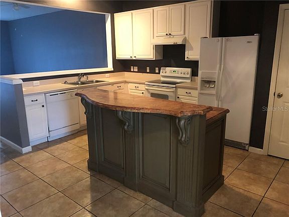 5th image of 2589 Galliano Cir