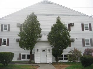 3 Willowbrook Dr APT 34, Rochester, NH 03867