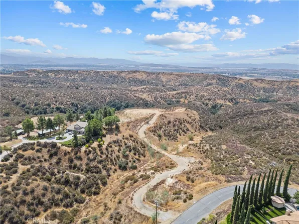37807 Valgio Dr, Calimesa, CA 92320