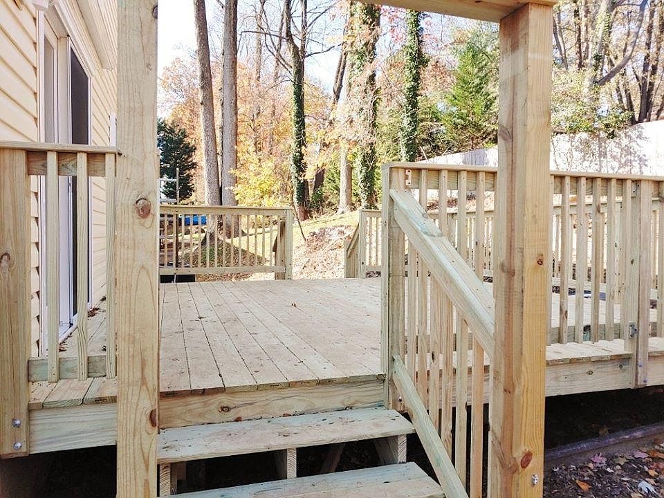 2nd image of 5767 Heming Ave