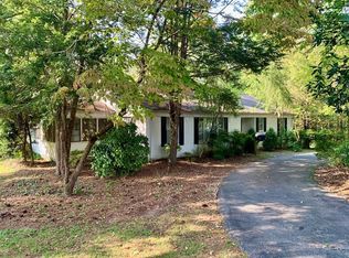1355 Crescent Dr, Cookeville, TN 38501