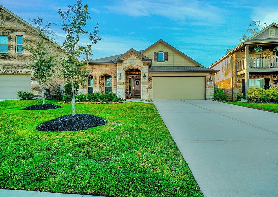 1st image of 18732 Laurel Hills Dr