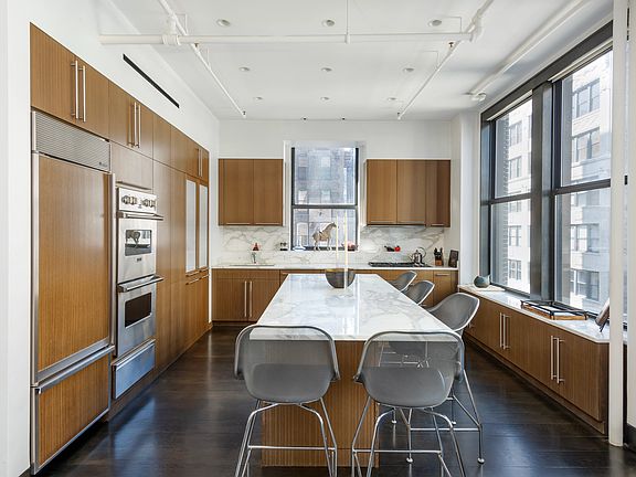 5th image of 116 W 29th St APT 9W