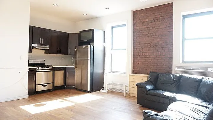 Rented by Nooklyn NYC LLC | media 12