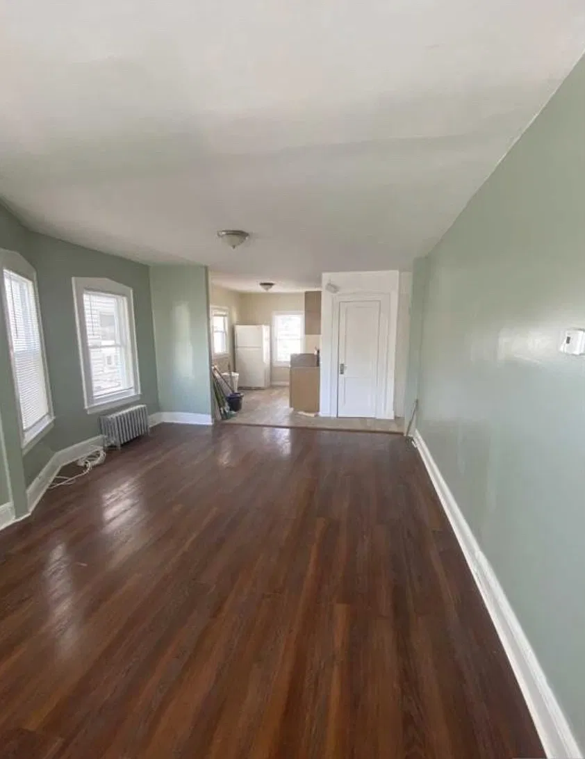 2 bed, 850 sqft, $2,200 — Photo 1