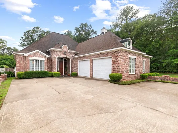 6 Williamsburg Pl, Dothan, AL 36305