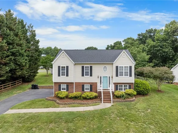 6807 Salem Quarter Rd, Belews Creek, NC 27009