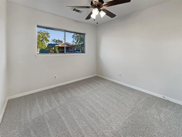 3911 Pine Meadow Ln — Photo 14
