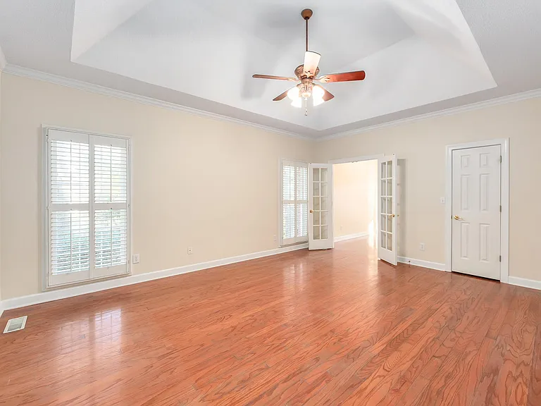 108 Barrett Pl — Photo 12