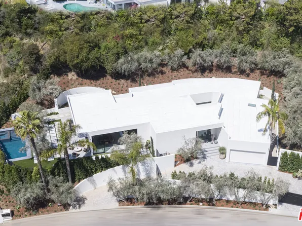 1731 Rising Glen Rd, Los Angeles, CA 90069