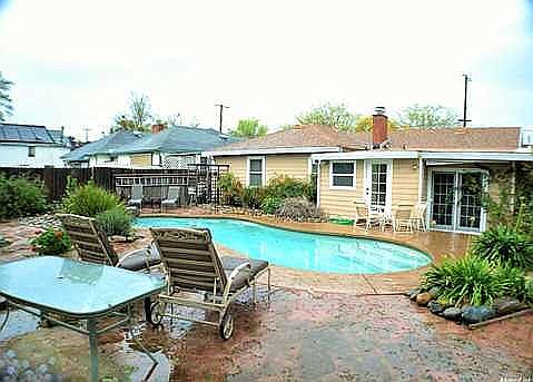 2nd image of 2871 Heron Way