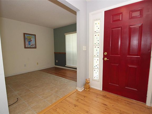 3rd image of 3539 Westerham Dr