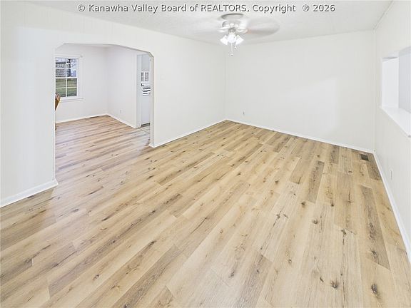 4th image of 2030 Benedict Cir