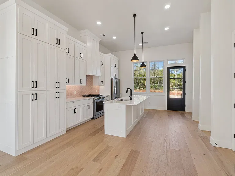 18829 Selah Way — Photo 12