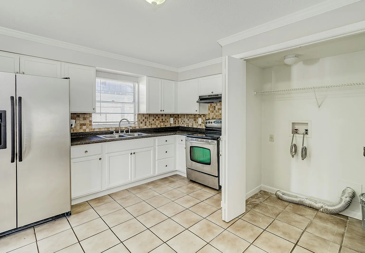 8727 North 50th Street, Unit B — Photo 4