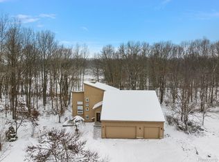 5495 Ormond Rd, Davisburg, MI 48350
