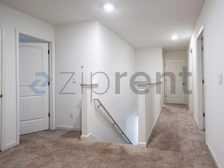 22693 Joselyn Green Dr — Photo 13