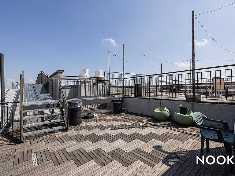 100 Dupont St #1L — Photo 25