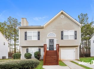 4088 Robin Cir, College park, GA 30349