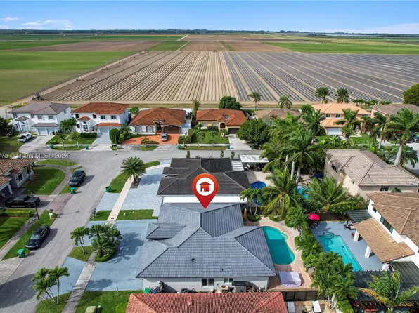 16163 SW 143rd Ln, Miami, FL 33196