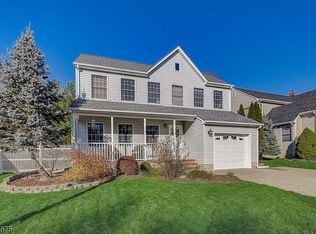 6 Hoagland Ct, Bridgewater, NJ 08807
