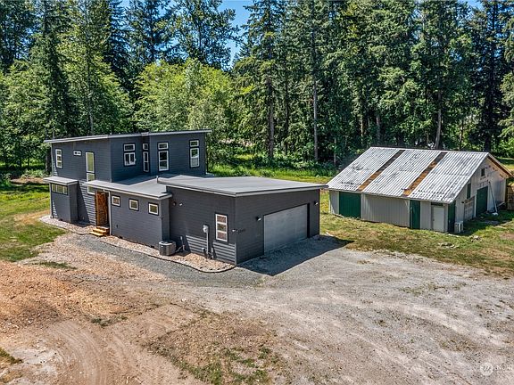 2nd image of 20601 NE 120th Street
