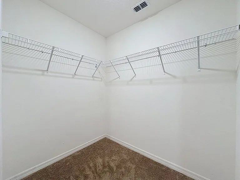 1407 Hillsborough Way — Photo 23