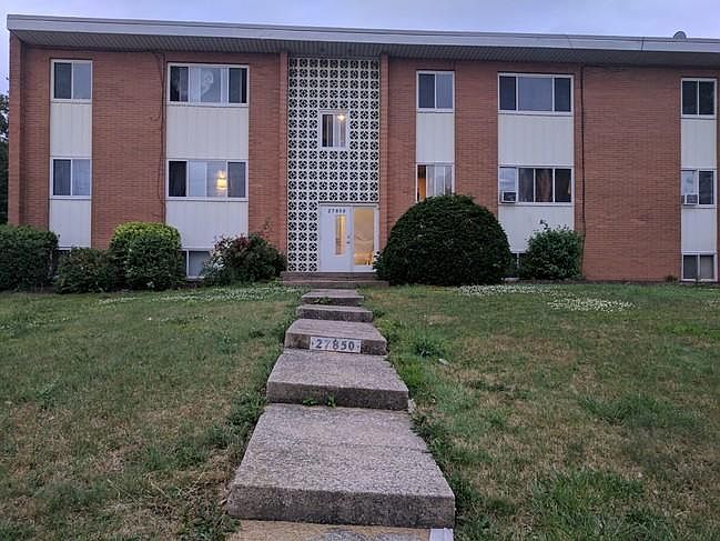 1st image of 27850 Euclid Ave APT 7