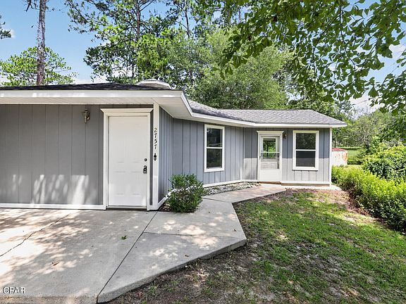 2nd image of 2757 Muir Ln