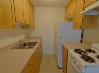 Mill Manor Apartments, Eugene, OR 97401